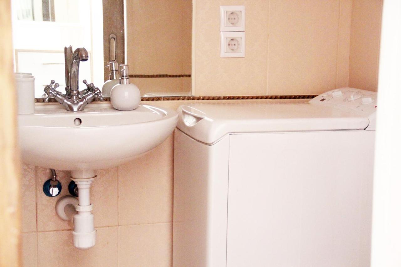 Apartment In The City Center Ivano-Frankivsk Luaran gambar