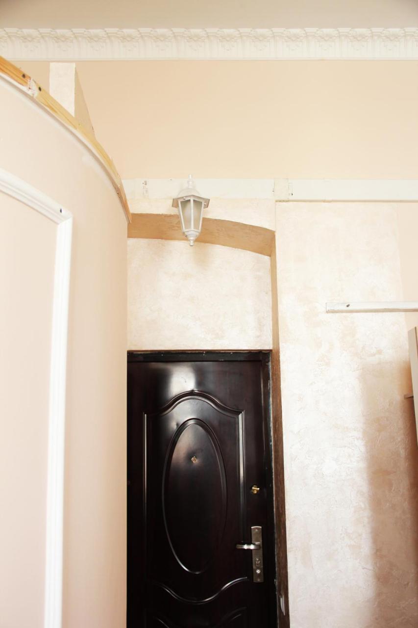 Apartment In The City Center Ivano-Frankivsk Luaran gambar